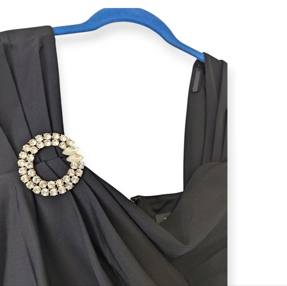 Tadashi Shoji Black Evening Gown Square Neckline Crystal Brooch MOTB MOTG - Picture 4 of 14